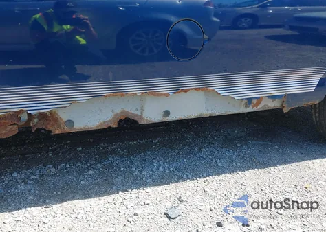 2001 Chevrolet Express Upfitter z USA, uszkodzony, nr VIN 1GBFG15R911183501